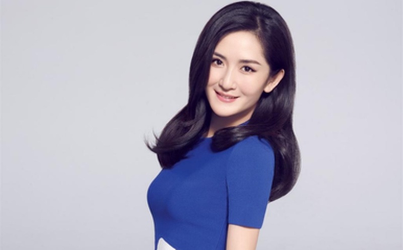 谢娜机场笑对骂声状态封神