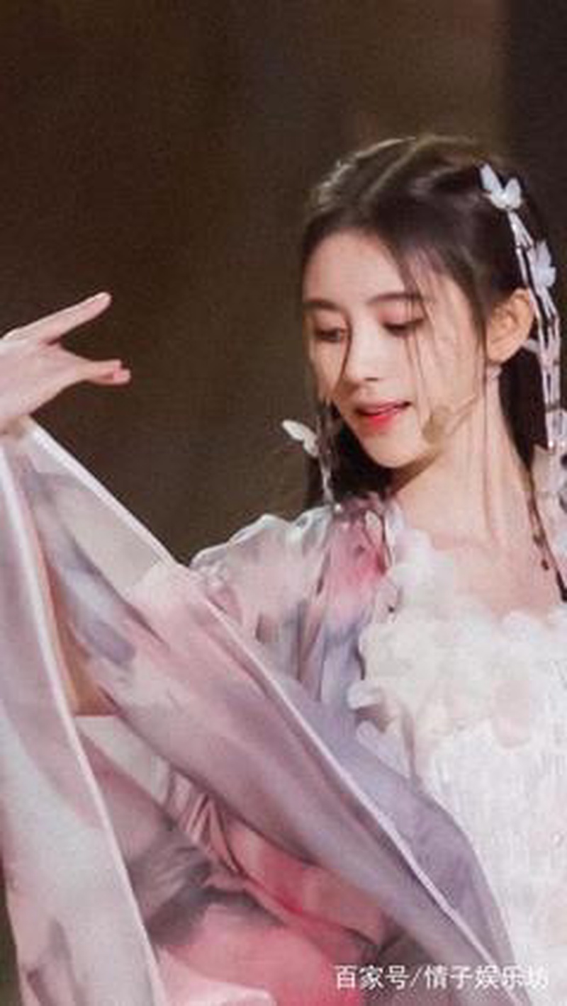 鞠婧祎黄明昊恋爱？刘大锤侧面打脸真是笑死